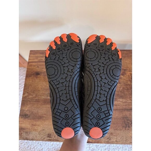 Unisex Black Barefoot Water Shoes Quick-Dry Slip-On EURO 42 US W11 M9 NWOT - Picture 8 of 8